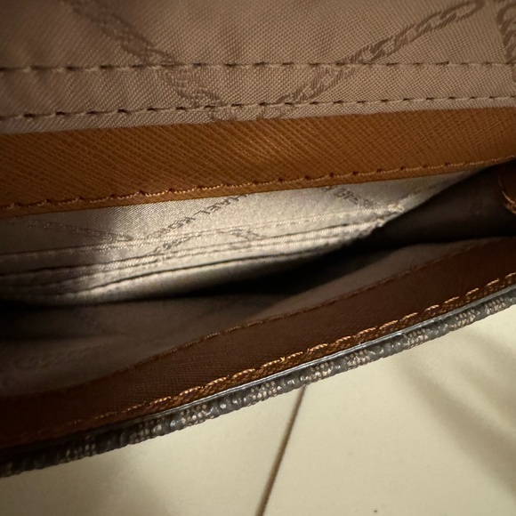 NWOT Michael Kors Camel & Black Purse - Picture 3 of 6